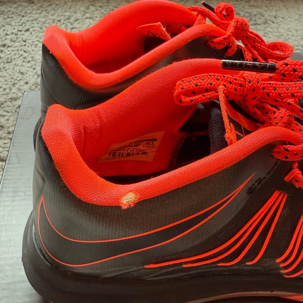 Lebron Nike Men's Black and Red Athletic Sneakers. Size 8.5. - Picture 8 of 9